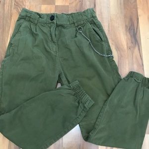 Zara olive jogger with pocket chain.